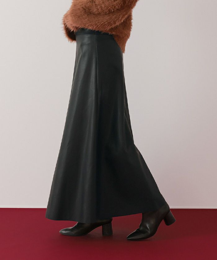 フェイクレザーフレアスカート | ur's（ユアーズ）