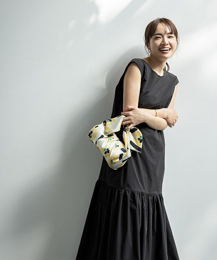 バッククロス切替フレアマキシワンピース | ur 