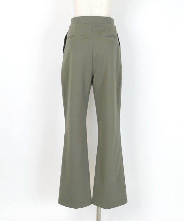 センターピンタックフレアパンツ | ur's（ユアーズ）