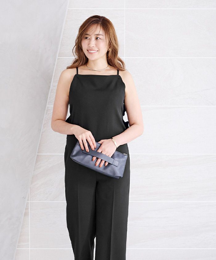 フリル付き黒オールインワン 春名亜美さんコラボ〉【大好評につき追加生産！】ラッフルフリル