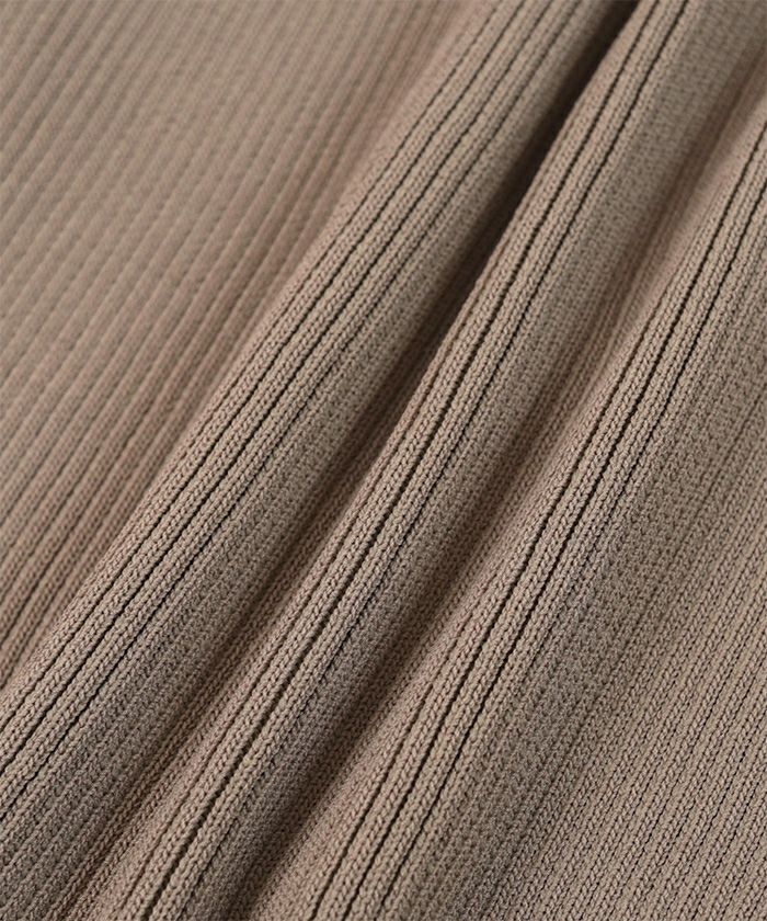 新品★Tiaraシャネルスタイル★トリミングカーディガン黒ゴールドラインＶネック 新品☆Tiaraシャネルスタイル☆トリミングカーディガン黒