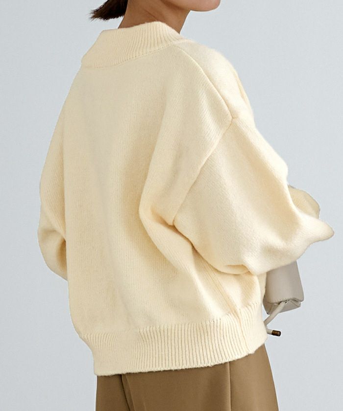 Vネックラグランニットプルオーバー | ur's（ユアーズ）