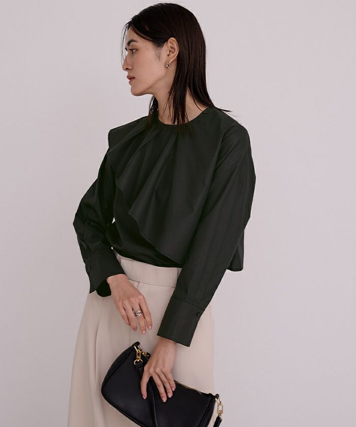 ◆幻◆ 希少美品　定価3.2万円 ADORE VERY アシメラッフルブラウス ◇幻◇ 希少美品 定価3.2万円 ADORE VERY アシメラッフル