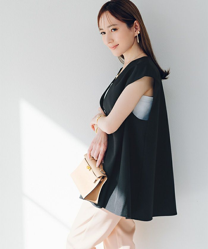 ディープVネックフレアトップス | ur's（ユアーズ）