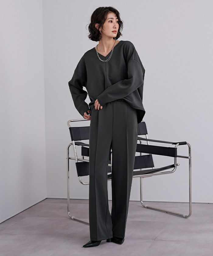 Vネックトップス×パンツ/ボンディングセットアップ | ur's（ユアーズ）