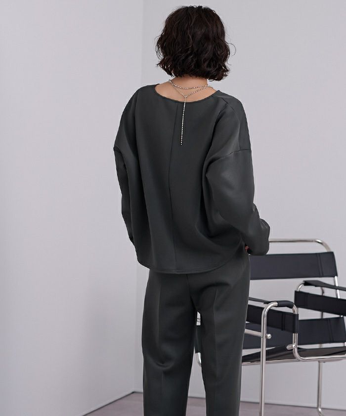 Vネックトップス×パンツ/ボンディングセットアップ | ur's（ユアーズ）