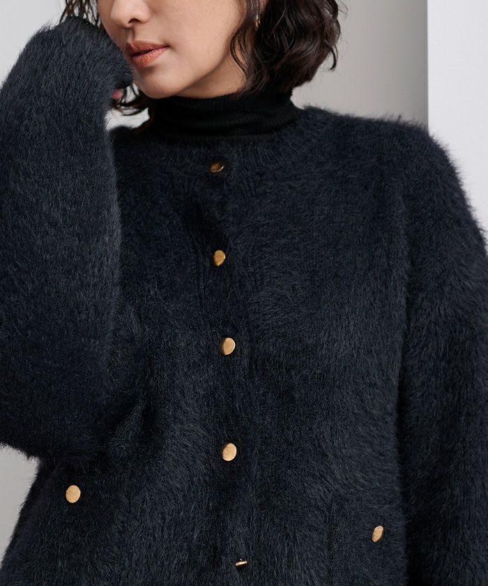 ゴールド釦シャギーニットカーディガン | ur's（ユアーズ）