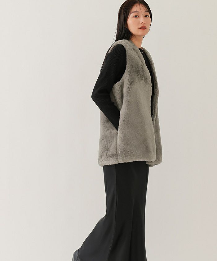 フェイクファーノーカラージレ | ur's（ユアーズ）