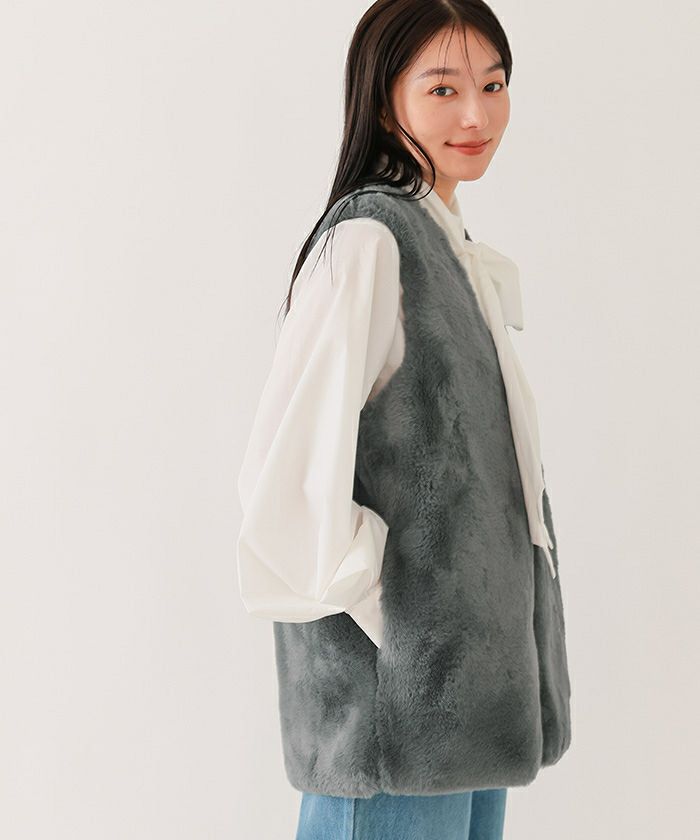 フェイクファーノーカラージレ | ur's（ユアーズ）