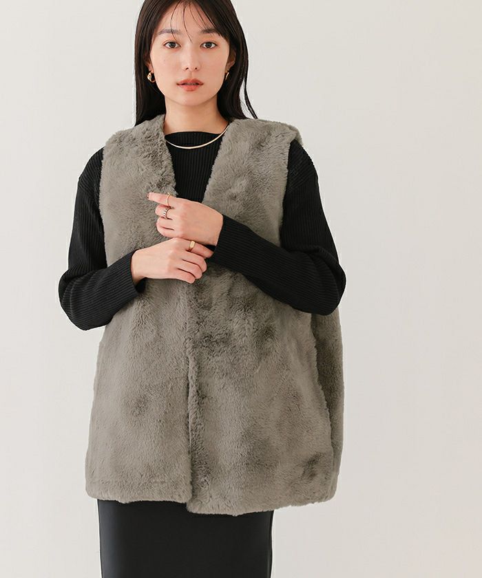 フェイクファーノーカラージレ | ur's（ユアーズ）