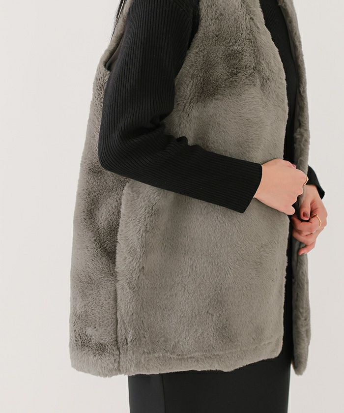 新品同様✩レッキス✩ノーカラー✩ファーコート✩柔らか✩ブラック✩ポケット有り フェイクファー ノーカラー コート