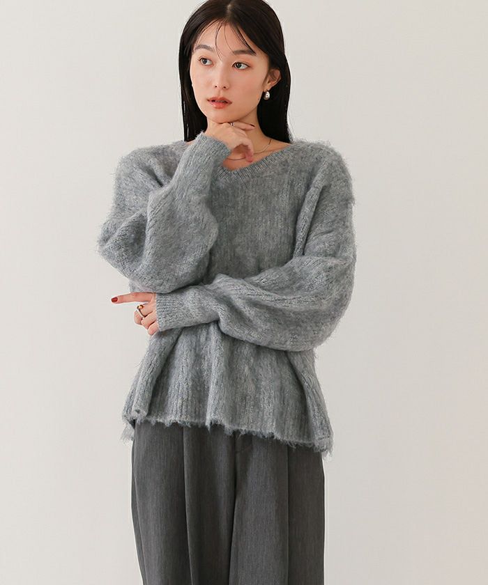 Vネックウエストタックペプラムニット | ur's（ユアーズ）