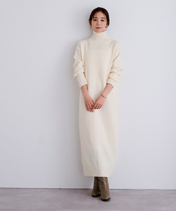 タートルネックIラインニットワンピース | ur's（ユアーズ）