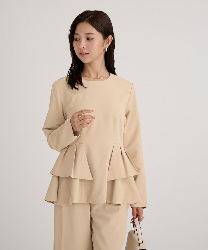 ふくれジャガードティアードペプラムトップス | ur's（ユアーズ）