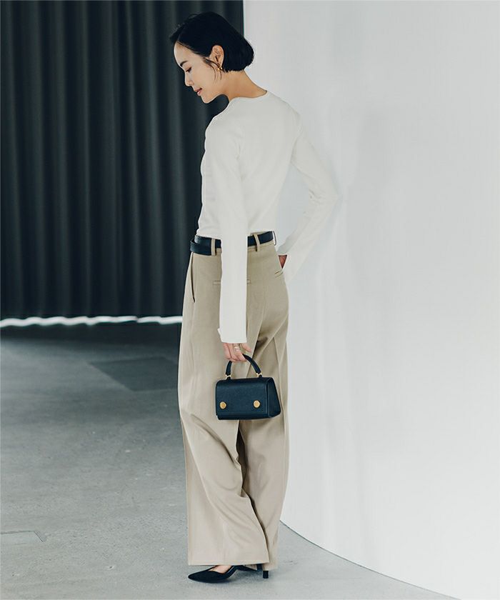 ピンタックセンタープレスワイドパンツ | ur's（ユアーズ）