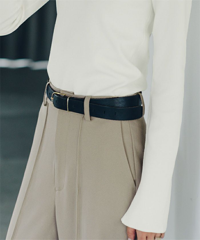 ピンタックセンタープレスワイドパンツ | ur's（ユアーズ）