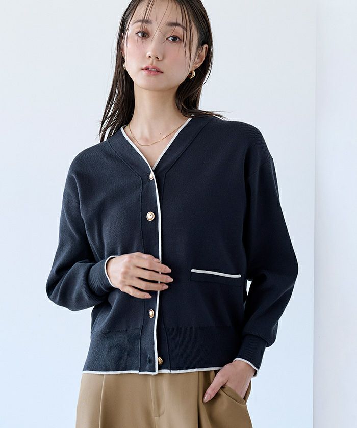 Vネックゴールド釦カーディガン | ur's（ユアーズ）