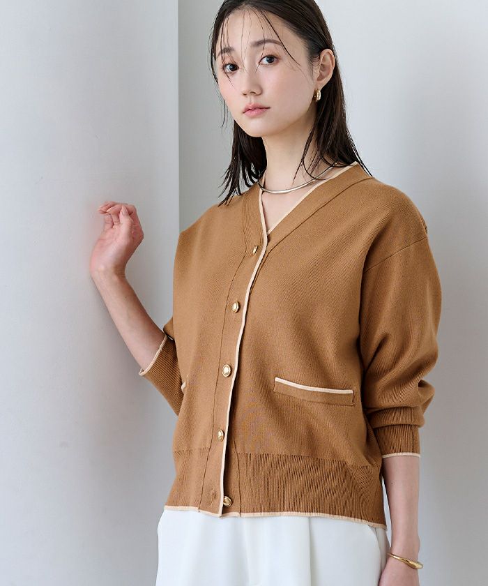Vネックゴールド釦カーディガン | ur's（ユアーズ）