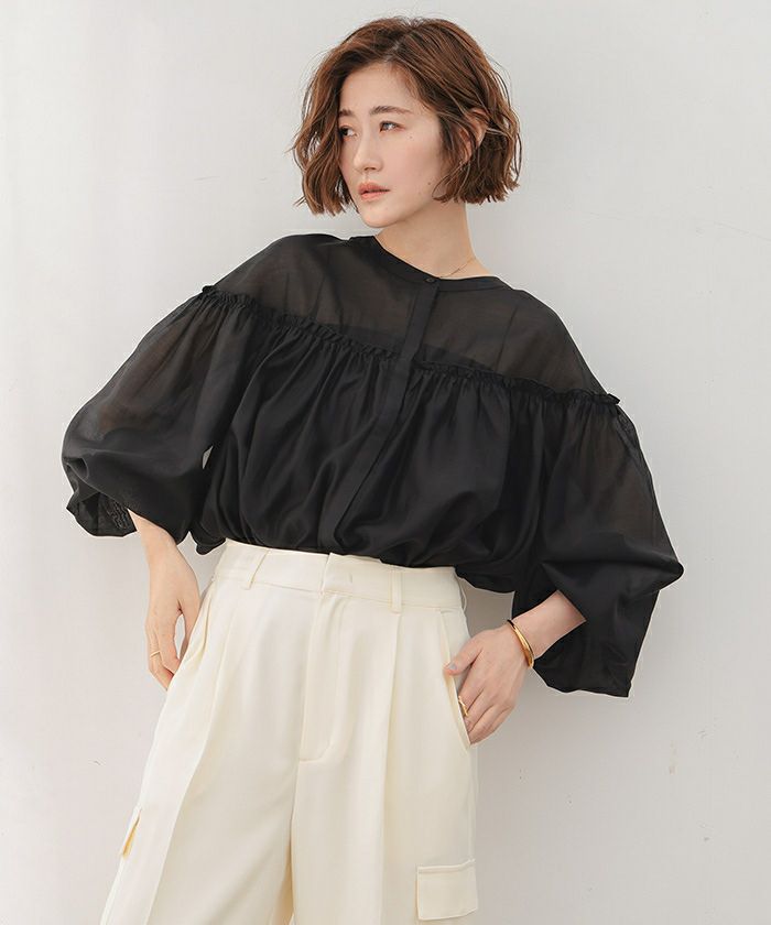 ライトシアーギャザーブラウス【メール便可／100】 | ur's（ユアーズ）