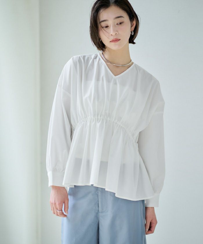 Vネックウエストギャザーブラウス | ur's（ユアーズ）