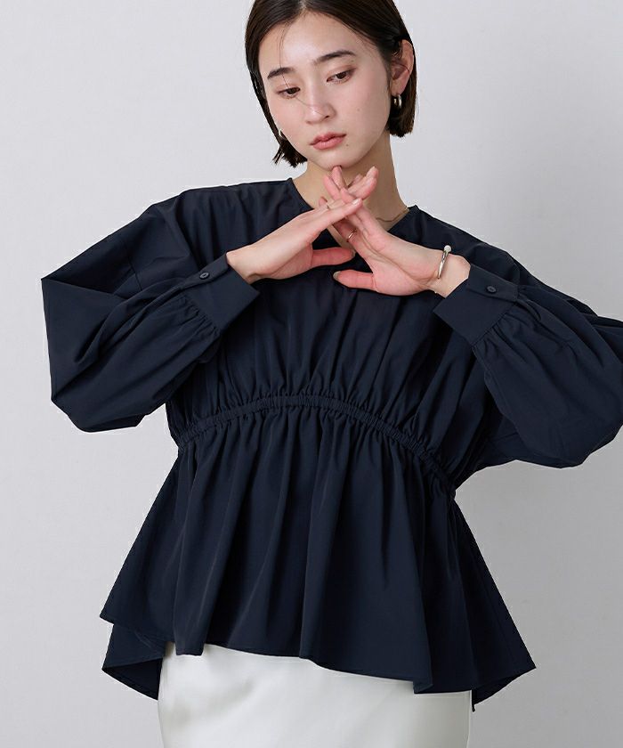 Vネックウエストギャザーブラウス | ur's（ユアーズ）