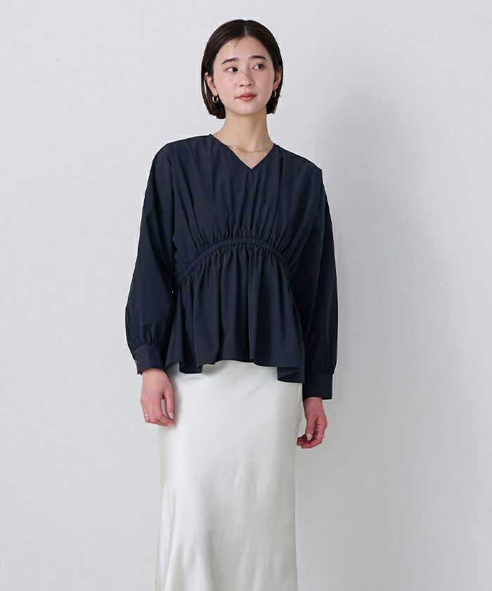 Vネックウエストギャザーブラウス | ur's（ユアーズ）