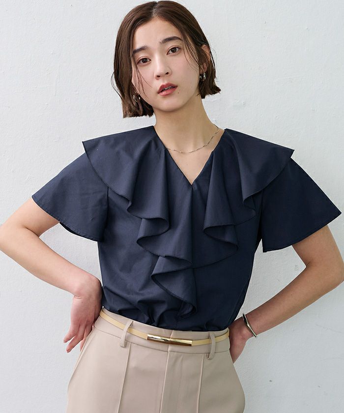 フリルVネックブラウス【メール便可／100】 | ur's（ユアーズ）